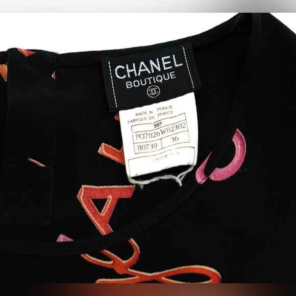 CHANEL 96P Barbie Rouge Silk Tank Shirt Blouse Coco Button 36 XS S 4-6 Runway - Picture 5 of 13